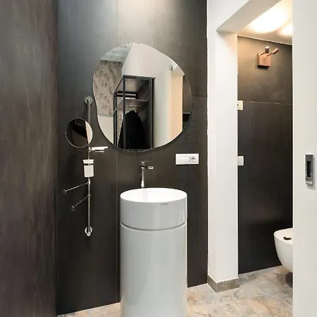 F1Rst Suite Apartment & Spa Firenze Esterno foto