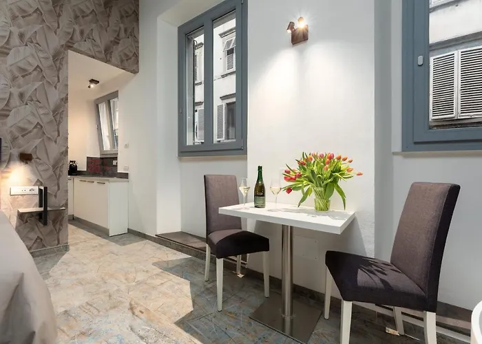 F1Rst Suite Apartment & Spa